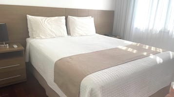 Caja de seguridad en la habitación, wifi gratis y ropa de cama