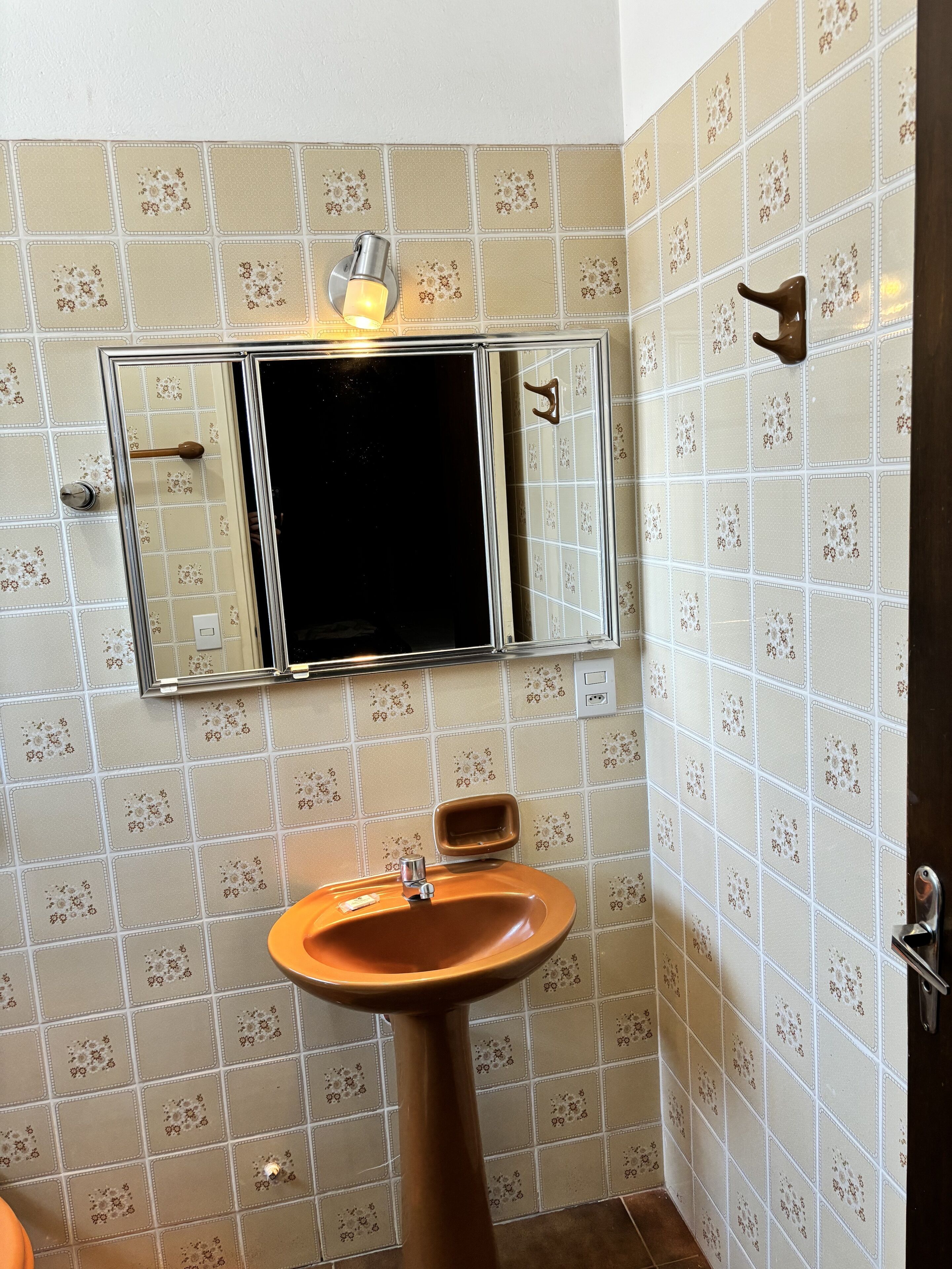 superior double room | bathroom | shower, towels, soap, toilet paper