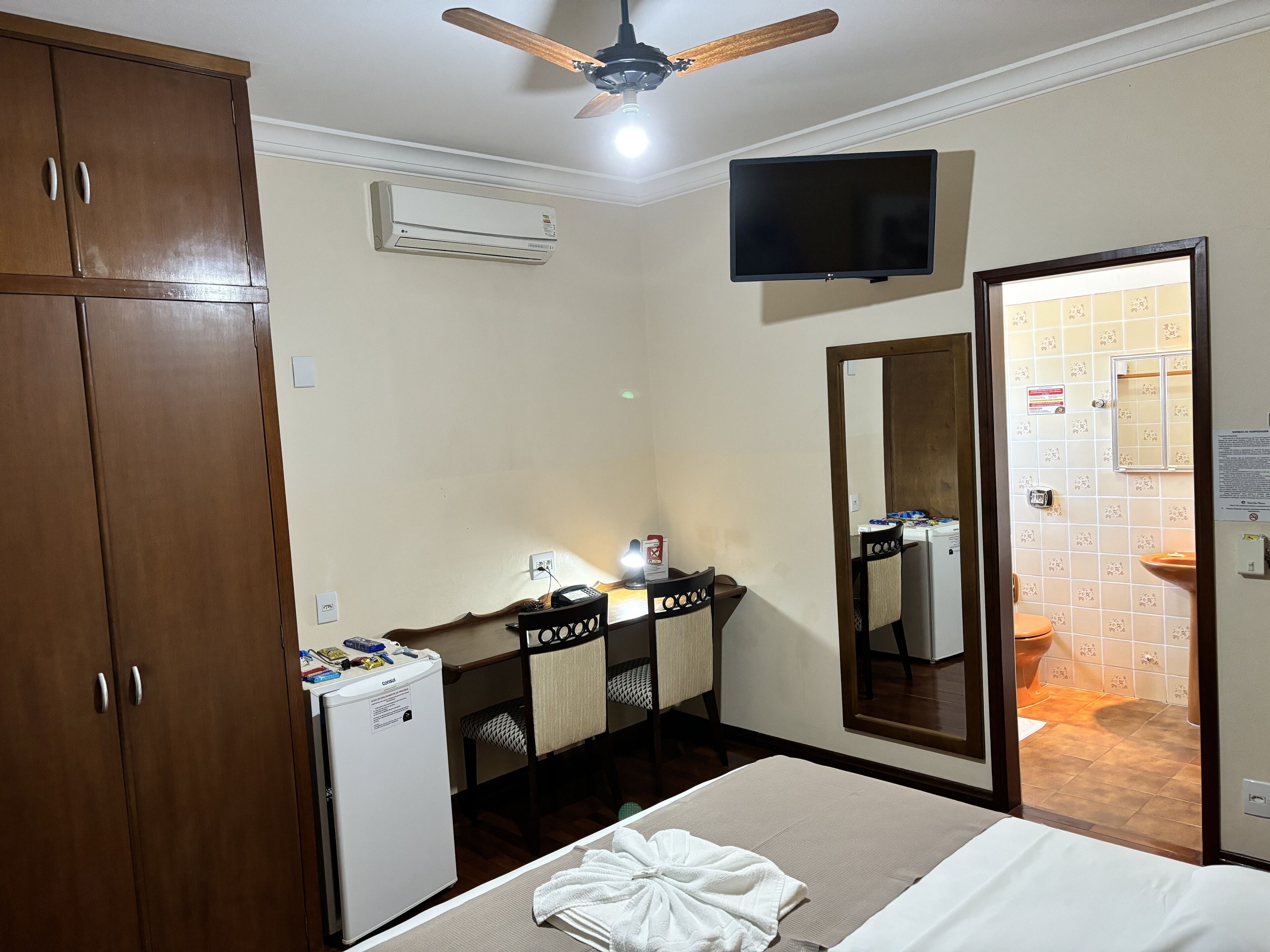 superior double room | 1 bedroom, hypo-allergenic bedding, minibar, desk