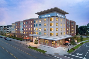 Hotel Exterior at Hyatt House Charleston / Mount Pleasant
