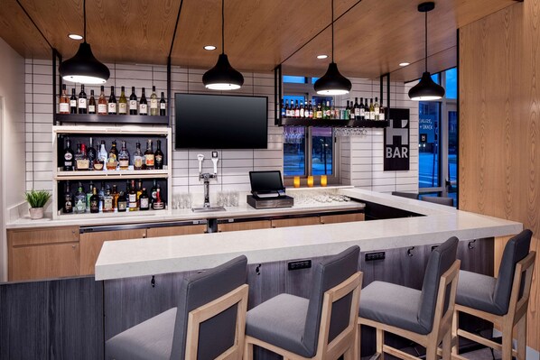 Bar (on property) - Hyatt House Charleston / Mount Pleasant (Mount Pleasant)