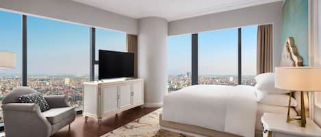 Executive Suite, 1 King Bed, View | Minibar, in-room safe, desk, blackout drapes