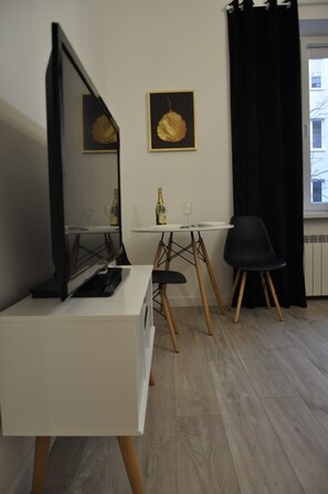 Premium Apartment | Iron/ironing board, free WiFi, bed sheets - Stylish&Comfortable Apartment (Warsaw)