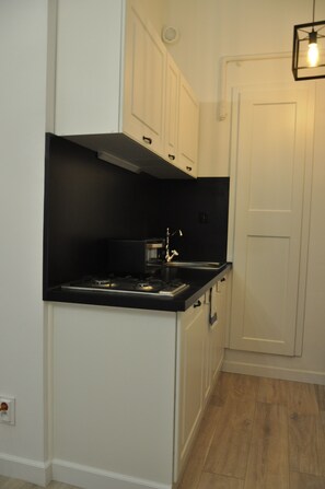 Premium Apartment | Private kitchenette | Fridge, oven, stovetop, coffee/tea maker - Stylish&Comfortable Apartment (Warsaw)