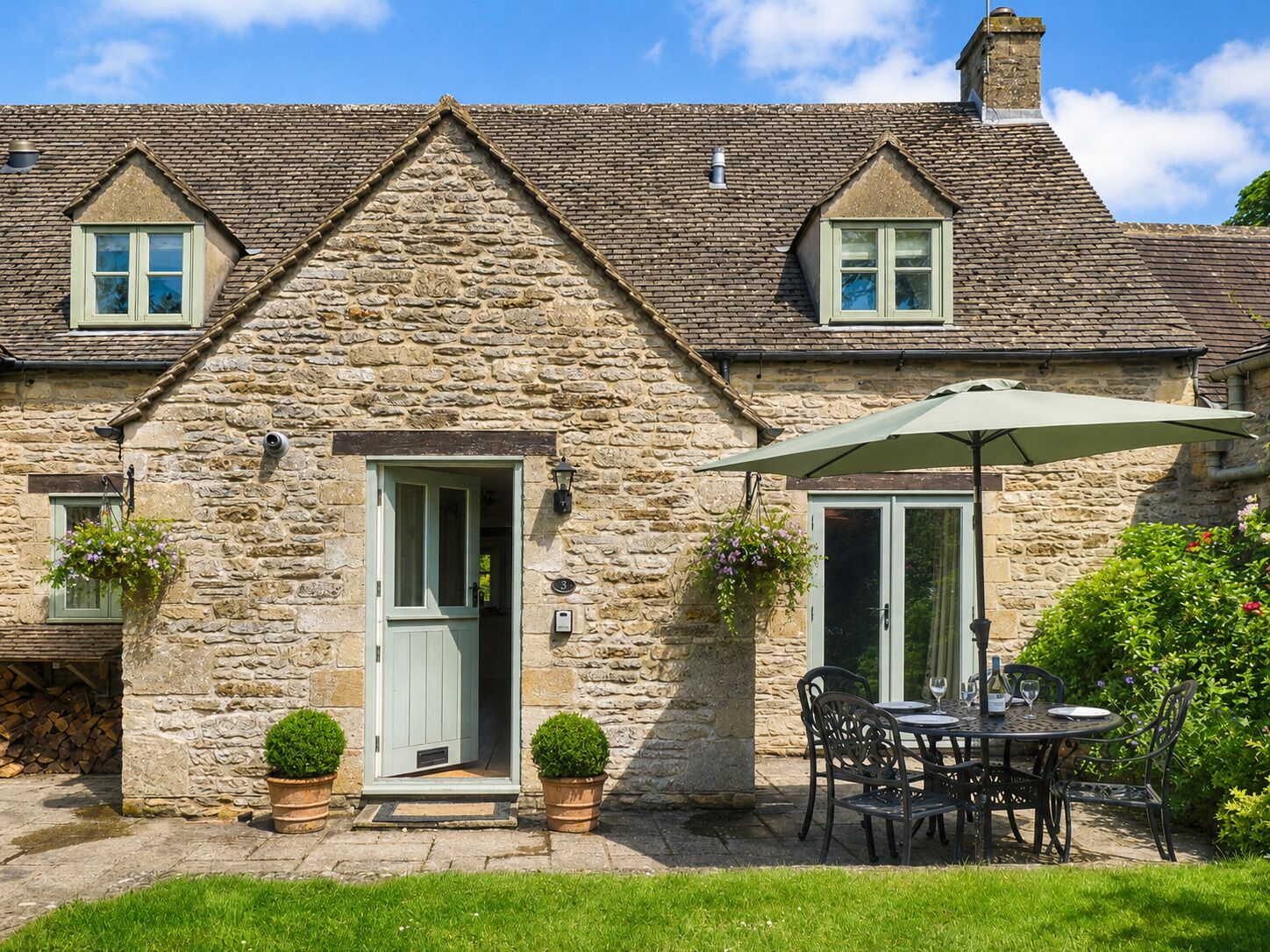 Luxury Cottage, Private Bathroom | Exterior
