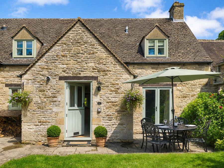 Luxury Cottage, Private Bathroom | Exterior
