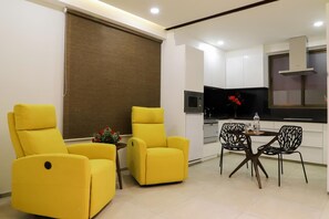 LED TV, fireplace - Ebony Residency (Ahmedabad)