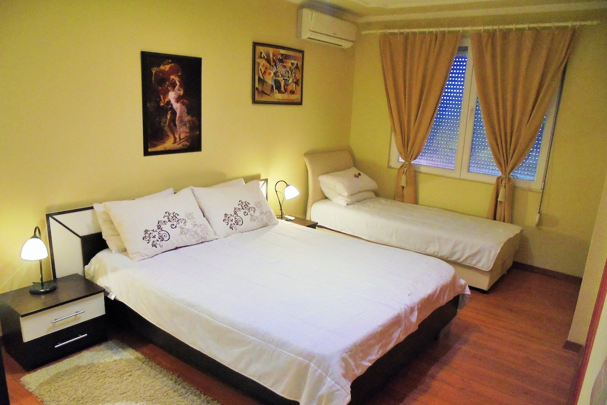 Comfort-Apartment, Meerblick | Schallisolierte Zimmer, Bügeleisen/Bügelbrett, kostenloses WLAN