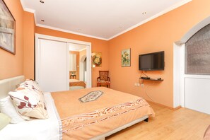 Family Studio, Sea View