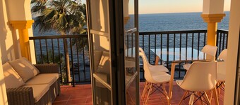 Apartment on the beachfront