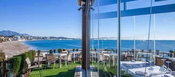 Apartment on the beachfront