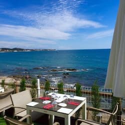 Beach bar