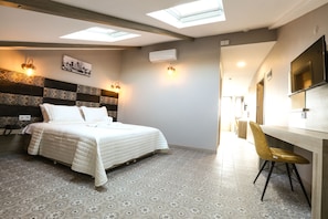 Double Room | Minibar, desk, blackout drapes, soundproofing - Acr Palas (Edirne)