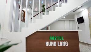 Reception - Hung Long Hostel (Hue)