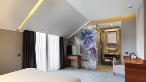 Minibar, in-room safe, desk, soundproofing - ibis Styles Istanbul Atasehir (Istanbul)