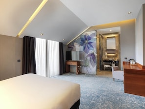 Minibar, in-room safe, desk, soundproofing