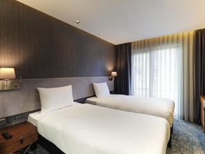 Minibar, in-room safe, desk, soundproofing