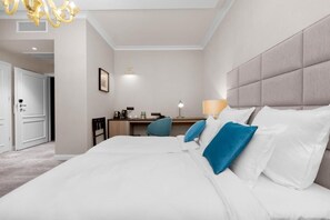 Familiesuite - parkudsigt | Premium-sengetøj, pengeskab på værelset, skrivebord