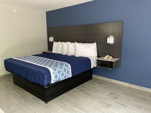 Cortinas blackout, tabla de planchar con plancha y wifi gratis 