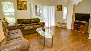 Premier 3 Bedroom Villa with Pool Access | ห้องนั่งเล่น