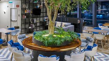 Desayuno continental incluido todos los días