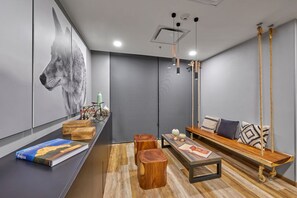 Flat-screen TV - City Express Plus by Marriott Ensenada (Ensenada)