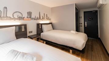 Family Triple Room | Free WiFi, bed sheets