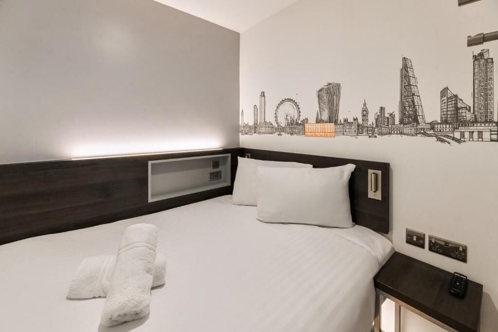Photo - easyHotel Victoria