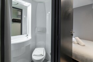 Bathroom - Easyhotel London Victoria (London)