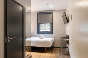 Chambre familiale | Accès au Wi-Fi (inclus), literie fournie