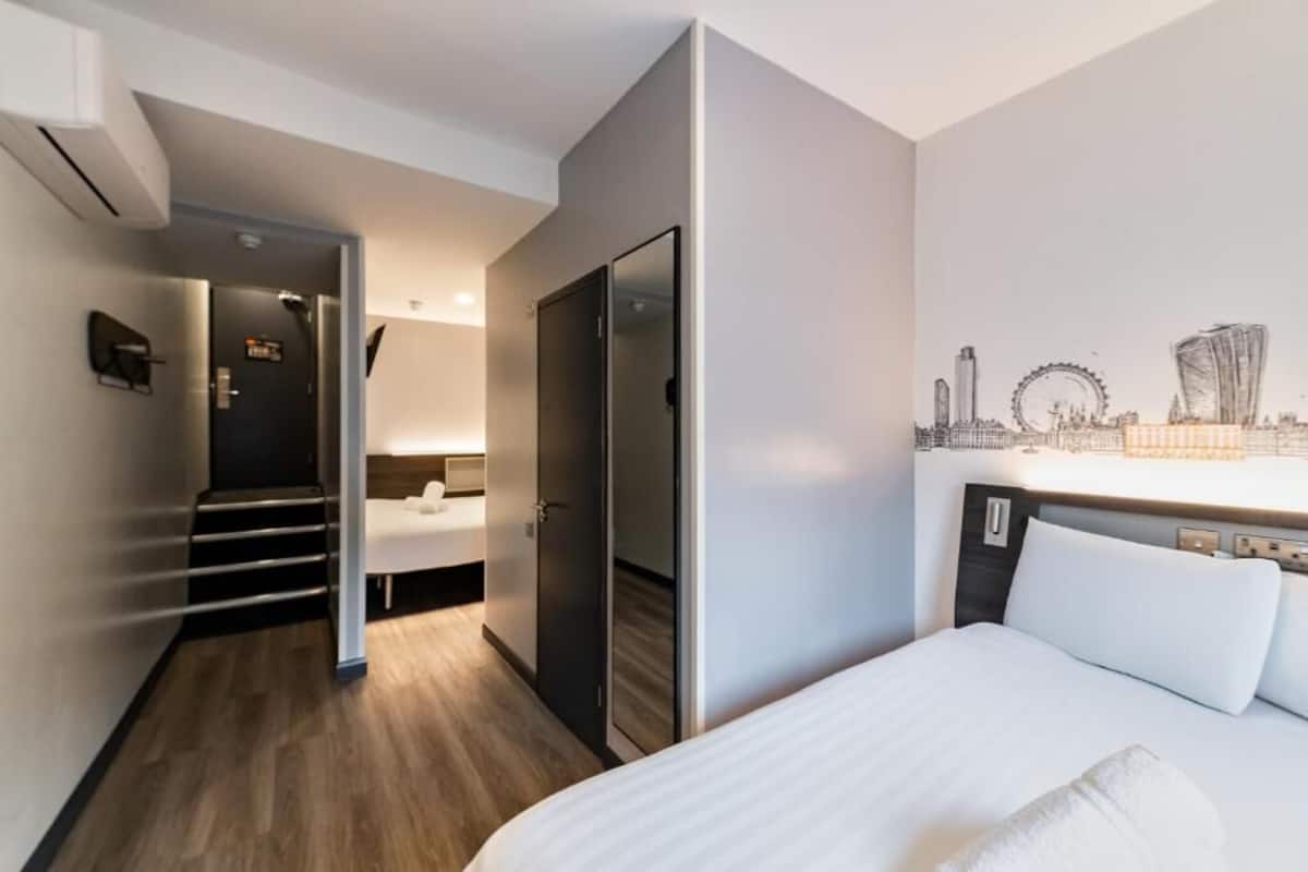 Family Room | WiFi, wheelchair access