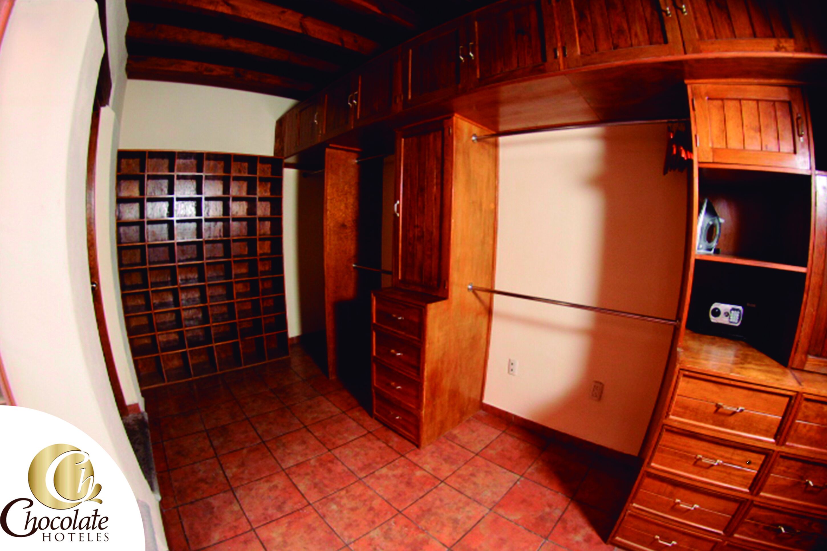 Photo - Hotel Chocolate Suites