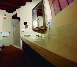 Classic Room, 2 Double Beds, Non Smoking, Terrace (Valrhona) | Bathroom - Hotel Chocolate Suites (Guanajuato)