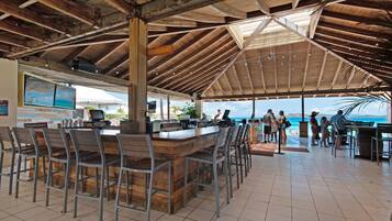 Bar (in der Unterkunft)