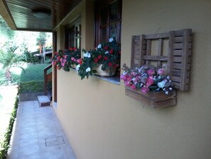 Exterior detail - PALM TREES HOUSE w / KIOSK + DÉCK (SERRA GAÚCHA) (Bento Gonçalves)