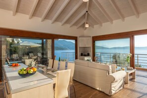 Flat-screen TV, DVD player - Iris Villas Lefkada - Marine Villa (Lefkada)