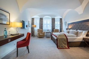 Coffres-forts dans les chambres, bureau, chambres insonorisées