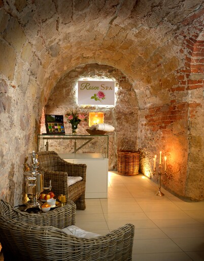 Romantik Hotel Burgkeller & Residenz Kerstinghaus