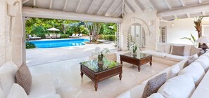 ทีวี, เครื่องเล่นดีวีดี, สเตอริโอ