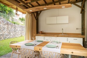 Outdoor dining - Apartment Cà Lucia (Riva del Garda)