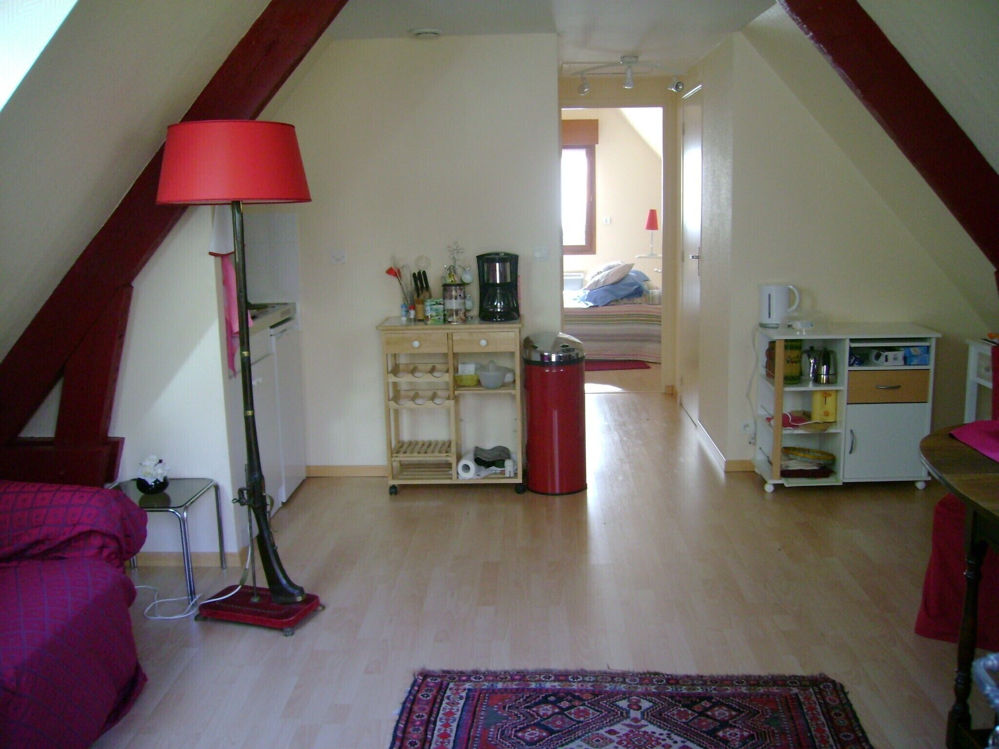 1 chambre, fer et planche à repasser, Wi-Fi, draps fournis