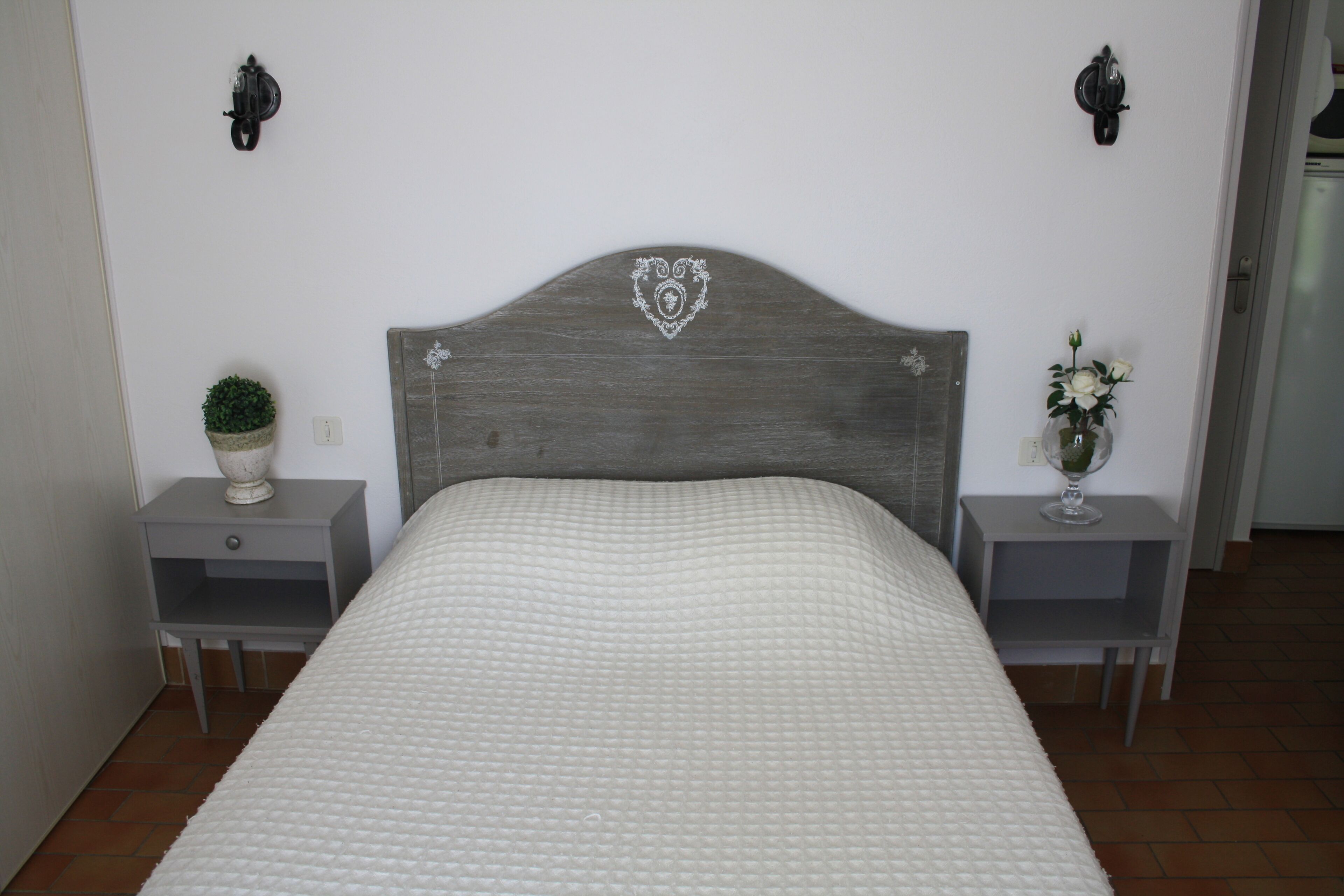 1 slaapkamer, een strijkplank/strijkijzer, wifi