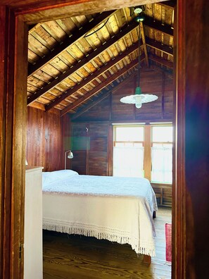 5 bedrooms, iron/ironing board, travel cot, free WiFi
