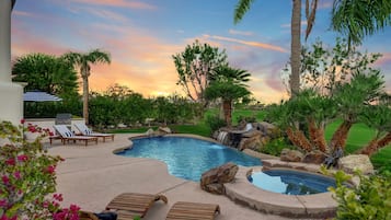 Lämmitetty uima-allas