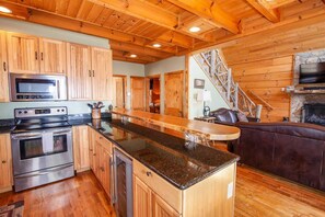 Fridge, microwave, oven, stovetop - Large Cabin Sitting at 4,000 Feet Elevation (Zionville)