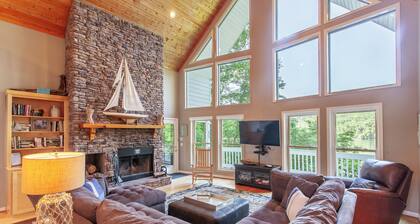 Direct Lakefront 5BR/ 4B Spectacular Mt & Lake front Views - Satellite and Wifi