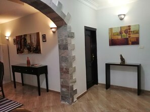 Daily continental breakfast (USD 7 per person)