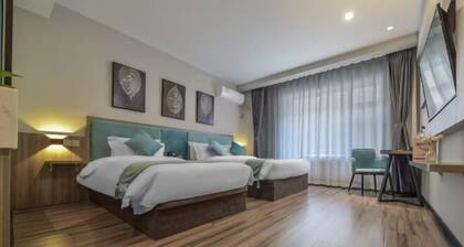 Kaiyuan Meiju Hotel (Dalian Railway Station Zhongshan Square Subway Station Branch)