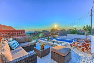 Villa Heritage with swimmnig pool