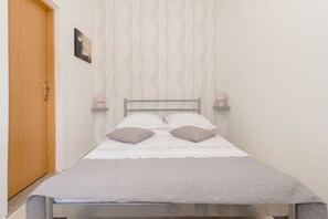 4 Schlafzimmer, Bügeleisen/Bügelbrett, WLAN, Bettwäsche